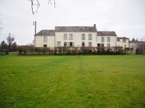 vente maison sud vendee, maison a vendre sud vendee, mervent, vouvant, faymoreau, coulonges autize, agence immobiliere, maison a renover vendee sud, maison pour gite hote, projet commercial vendee, 85