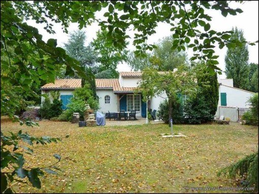 A vendre maison villa plain pied la planche montbert vieillevigne remouille st philbert bouaine dependance garage gite chambre hote b&b chambres 44 85 vente loire atlantique vendee house for sale home