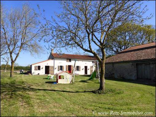 vente, achat, immobilier, propriete equestre, maison hectare, ferme, dependances, grange, ferme, a vendre, nantes, sud, loire atlantique, roche sur yon, vendee, 44, 85, boxe, ecurie, potentiel