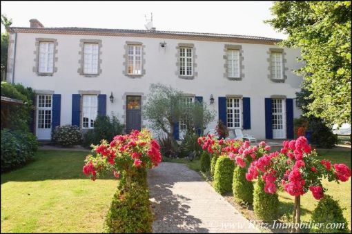 immobilier, vente, achat, maison a vendre, demeure, propriete, maison caractere, dependances, house for sale, property, real estate, vendee, puy du fou, cholet, mauleon, mortagne, 85, 79, 49