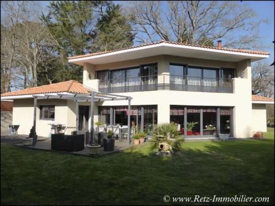 immobilier, vente, achat, maison a vendre, villa, maison bbc, jardin, etang, plage, st brevin les pins, st brevin ocean, 44250, maison architecte, maison contemporaine, house for sale, real estate age