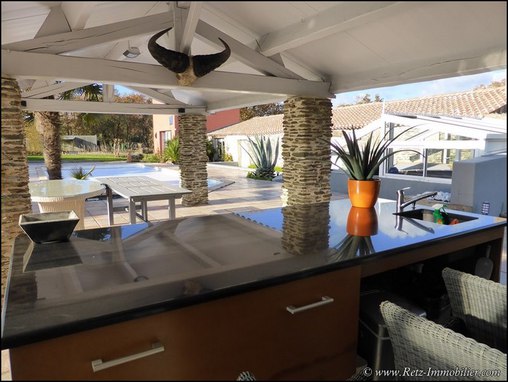 propriete a vendre vendee pays retz challans machecoul nantes pornic belle demeure maison prestige charme ancienne renovee hectare parc etang piscine spa chambre hote gite bois sallertaine pornic 85 4
