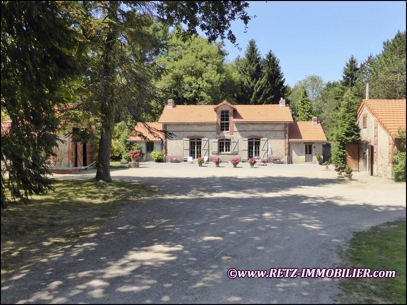 maison,propriete,hectare,caractere,dependance,equestre,reception,gite,terrain,zone,loisir,artisan,collectionneur,nantes,44,st herblain,sautron,orvault,potentiel,a vendre,vente,agence immobiliere,luxe,
