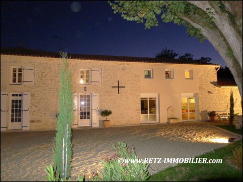 maison, caractere, charme, moulin, longere, logis, propriete, a vendre, maison de charme, belle demeure, maison riviere, tennis, maison  piscine interieure, putting-green, vente, achat, immobilier, vendee, mareuil sur lay, 85320, lucon, roche yon, st flor