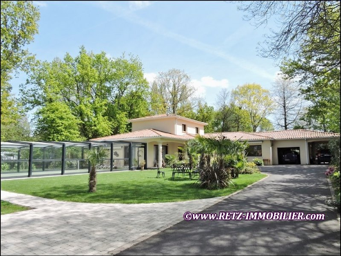 vente,Belle demeure,demeure de charme,maison contemporaine,a vendre,piscine couverte,piscine intérieure,piscine chauffée,jardin,maison,Nantes,Carquefou,Mauves sur Loire,Le cellier,St Mars du Désert,Ou