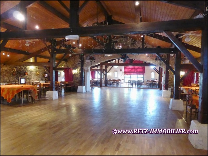 a vendre,vente,achat,propriete,batiment,grange,investissement,loft,a amenager,a renover,salle,reception,restaurant,surface commerciale,littoral,atlantique,44,loire atlantique,85,vendee,pornic,challans,nantes,bourgneuf en retz, agence immobiliere,potentiel