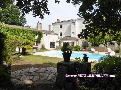 vente,achat,a vendre,maison,belle demeure,maison charme,piscine,dependance,grande maison,potentiel,chambre hote,gite,profession liberale,confort,44250,saint brevin,st nazaire,nantes,44,loire atlantique,agence immobiliere,propriete,vente chateau,belle deme