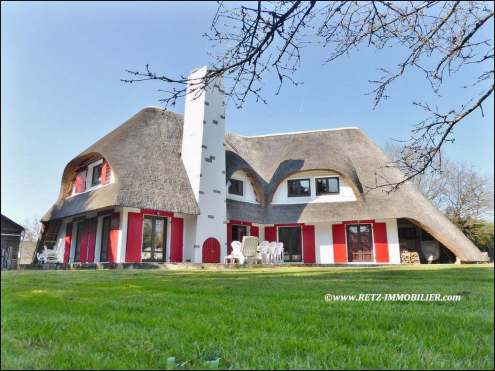 Maison de caractere, a vendre, maison atypique, chaumiere, agence immobiliere, prestige, nantes, redon, blain, saint gildas, guenrouet, plesse, savenay, gavre, 44, 35, vente, immobilier de caractere, 44130, 44530, 44630, 44, loire atlantique, Proprietes d