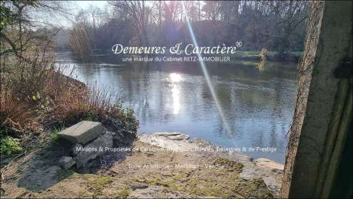 Agence immobilière Demeures et Caractère - Spécialiste, Vente Achat, Biens Immobiliers de Caractère, Atypiques, Ruraux, Equestres, d’Exception, de Luxe et de Prestige - Belles Demeures, Villas, Maisons vue mer, Manoirs, Châteaux, Propriétés Rurales, Propr