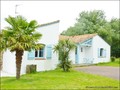 Maison plain pied a vendre Nantes St saint Julien Concelles Thouare Loire Basse Goulaine Chapelle Basse Mer Divatte Vente Propriete 44 hectare etang france property properties houses homes manor farm for sale vendee loire atlantic brittany atlantiq