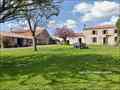 Maison de caractere, a vendre, gite, agence immobiliere, maison de charme, la roche sur yon, mareuil sur lay, chantonnay, sainte hermine, fontenay le comte, vendee, 85, sud vendee, vente propriete, challans, vente chateau vendee, vente propriete vendee,85