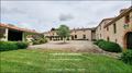 Vente, prestige, luxe, belle demeure, manoir, logis, chateau, maison de maitre, maison prestige, maison historique, espace atypique, propriete, grande propriete, a vendre, label patrimoine, authenticite, hectare, vendee, 85, les herbiers, puy du fou, pouz