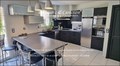 44 - VERTOU Sud  ; Sur + de 8000 m² (en partie constructible offrant potentiel pour divers projets) au calme et proche forêt, Luxueuse maison de plain-pied (4 chambres) avec garage, grandes terrasses, piscine, jacuzzi, écurie, dépendances, ... 