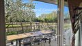 44 – Vente entre NANTES et ANGERS, au calme, sur environ 10 hectares à proximité d’ANCENIS, propriété équestre comportant de belles installations ainsi qu’une maison contemporaine et confortable.