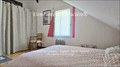 44 – Vente entre NANTES et ANGERS, au calme, sur environ 10 hectares à proximité d’ANCENIS, propriété équestre comportant de belles installations ainsi qu’une maison contemporaine et confortable.