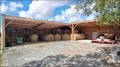 44 – Vente entre NANTES et ANGERS, au calme, sur environ 10 hectares à proximité d’ANCENIS, propriété équestre comportant de belles installations ainsi qu’une maison contemporaine et confortable.