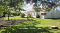 Vente propriété CHALLANS dont maison de plain-pied (env. 140m², 3/4 chambres), garage, carport et dépendances sur 5,6 hectares au calme.