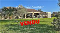 Agence immobilière - agent immobilier - spécialiste Maisons et Propriétés de Caractère - Immobilier Caractère, Atypique, Rural, Equestre, de Luxe et Prestige, en Loire-Atlantique, Morbihan et Vendée. Sur le bord de mer, dans les campagnes, villages et vil